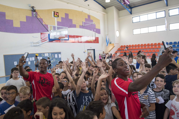 Sparkasse unterstützt Jugendbasketball