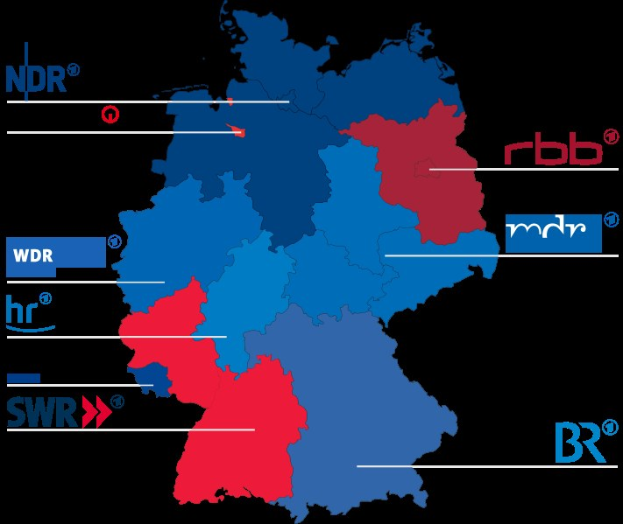 Karte von Deutschland, die die Ergebnisse der Wahl von 2016 nach Bundesländern zeigt, mit roter und blauer Hervorhebung und Textdetails zu den Kandidaten und dem Wahldatum.