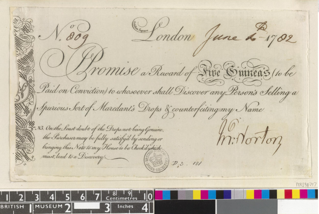 Altes Dokument mit schwarzer und weißer Handschrift, Text, einem Stempel und Farbskalen unten, das eine Belohnung von fünf Emiraten für die Meldung von gefälschten Mardant's Tropfen anbietet.